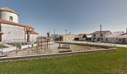 Imagen de Parque infantil situado en Santa María de Sando, Salamanca