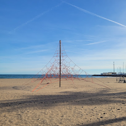 Imagen de Pirámide situado en La Pobla de Farnals, Valencia